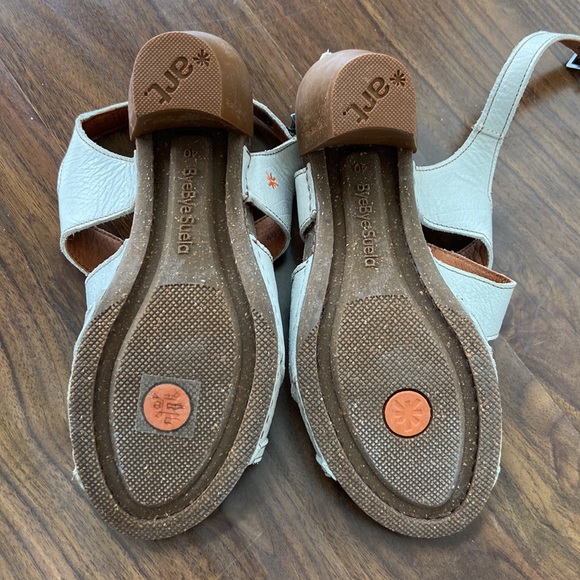 The Art Company Heeled Leather Sandals - Picture 5 of 14